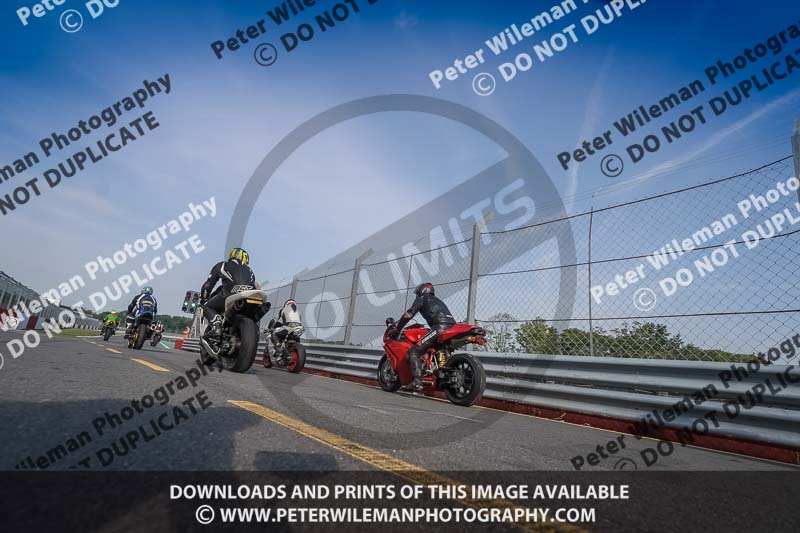 donington no limits trackday;donington park photographs;donington trackday photographs;no limits trackdays;peter wileman photography;trackday digital images;trackday photos
